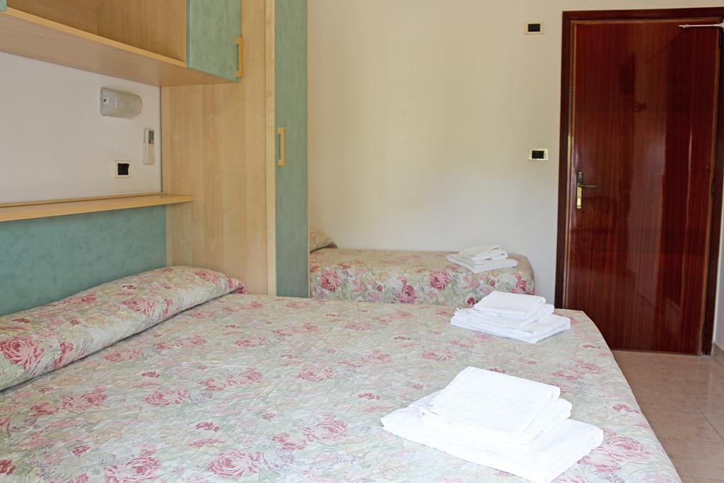 Hotel Buda Bellaria-Igea Marina Pokój zdjęcie