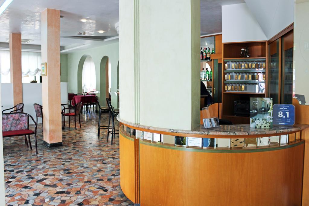 Hotel Buda Bellaria-Igea Marina Zewnętrze zdjęcie