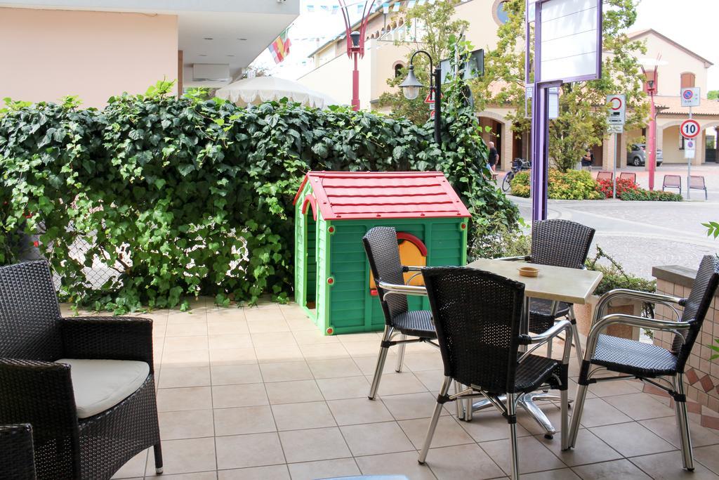 Hotel Buda Bellaria-Igea Marina Zewnętrze zdjęcie