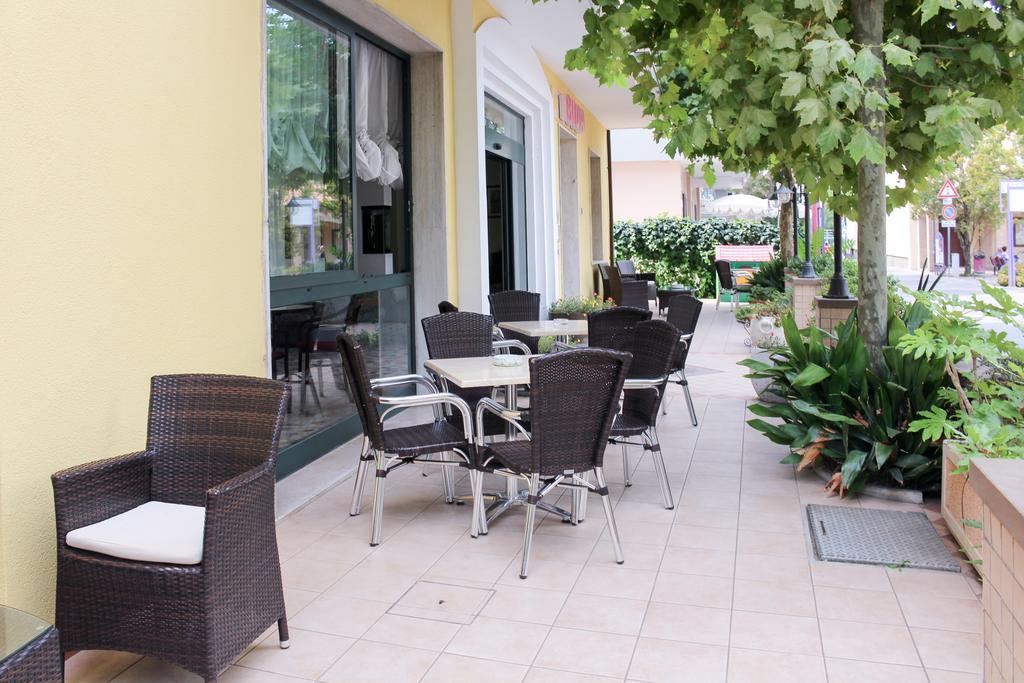 Hotel Buda Bellaria-Igea Marina Zewnętrze zdjęcie