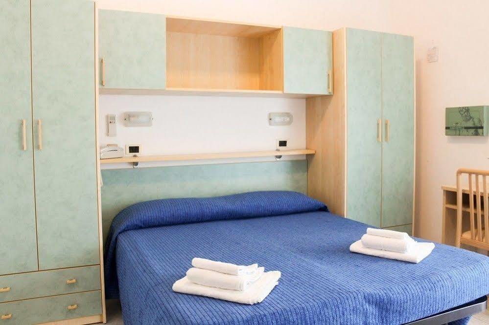 Hotel Buda Bellaria-Igea Marina Zewnętrze zdjęcie