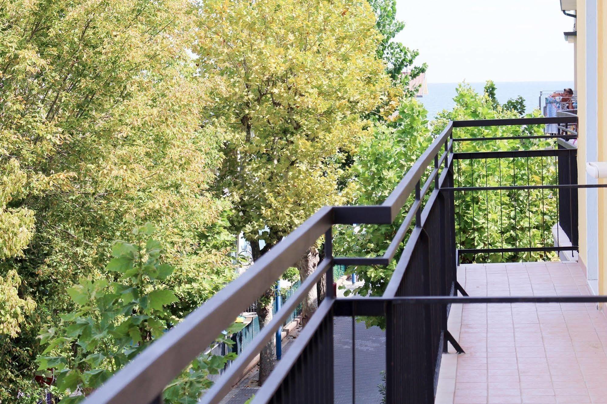 Hotel Buda Bellaria-Igea Marina Zewnętrze zdjęcie