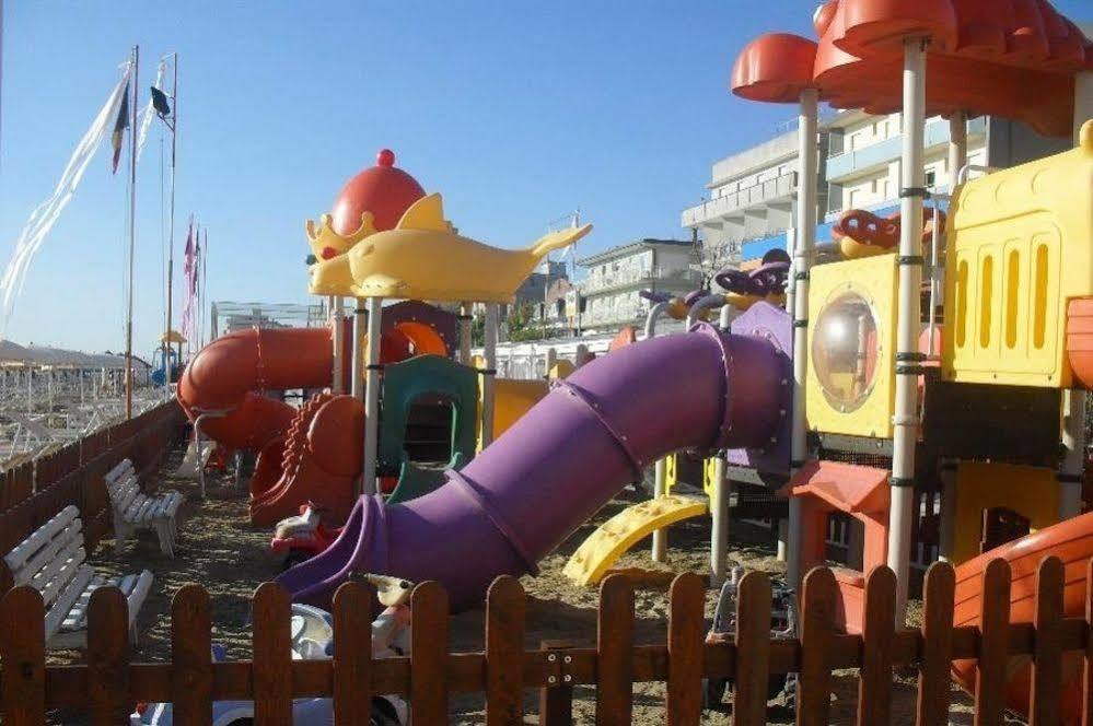 Hotel Buda Bellaria-Igea Marina Zewnętrze zdjęcie